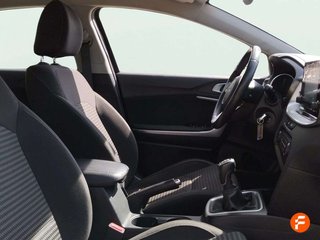 Kia Ceed 1.6 MHEV iMT 100kW (136CV) Drive