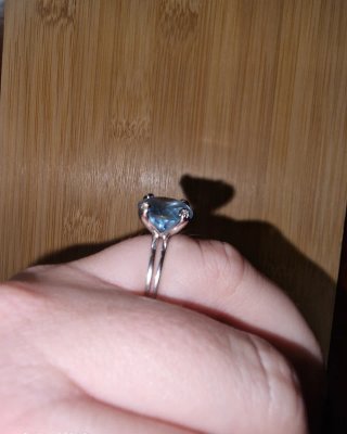 Anillo Oro Blanco Topacio y Brillantes Tous