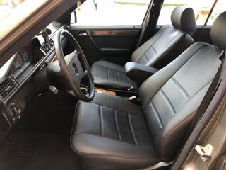 Mercedes-Benz Clase E 1992
