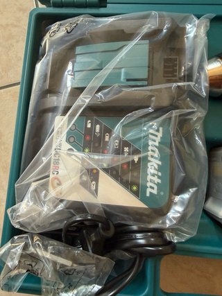 Trapano avvitatore a percussione Makita