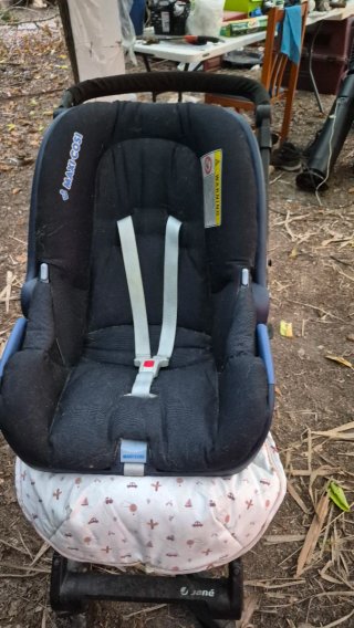 Carro Jané con cuco vendo juntos o separados.