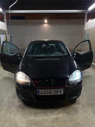 Volkswagen Golf GTI Mk5