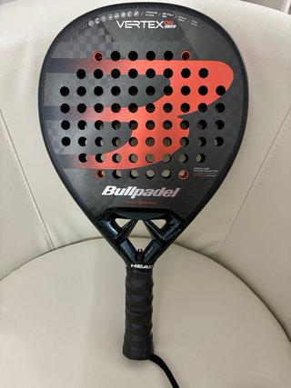 Bullpadel Vertex 04 Hybrid 2025