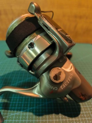 Carrete de pesca Cando 9000