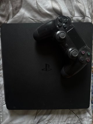PS4 (PlayStation 4) Negra