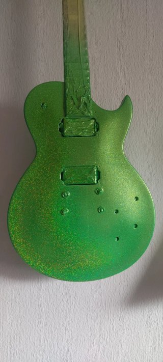 PINTA TU GUITARRA ELÉCTRICA!