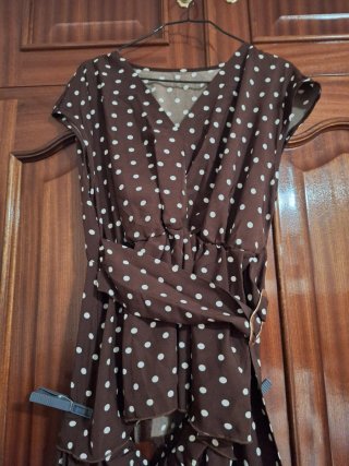 Conjunto de lunares marrón