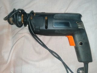 2 Taladros y 1 Lijadora