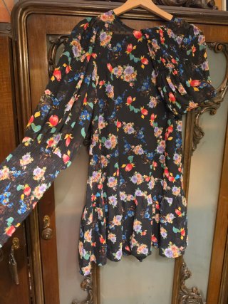 Vestido corto flores Louche London nuevo