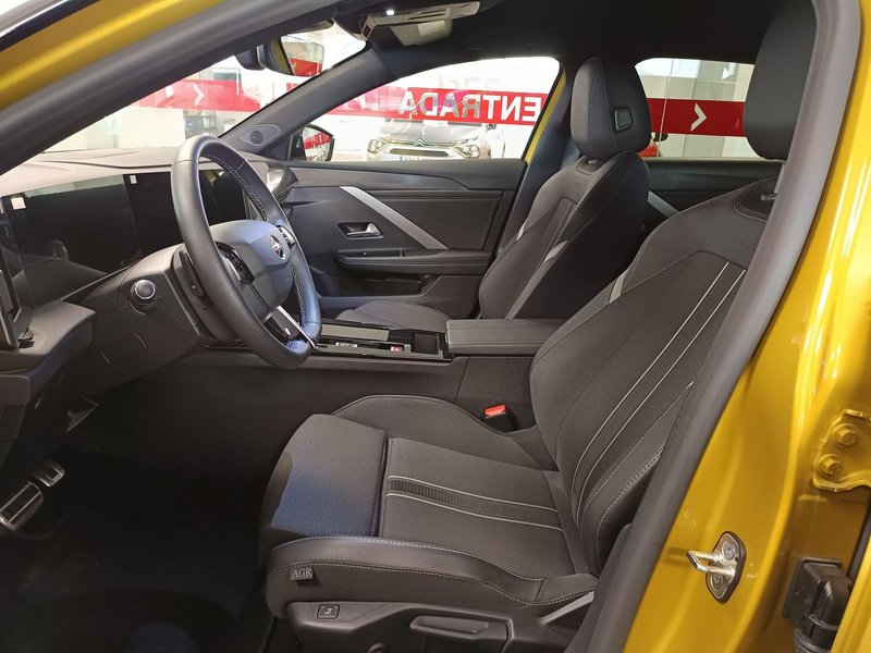 Opel Astra 2024, foto 8