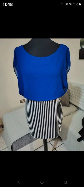 Abito elegante blu e nero