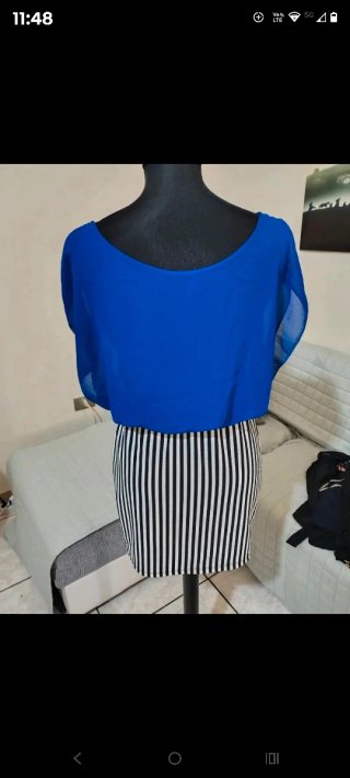 Abito elegante blu e nero