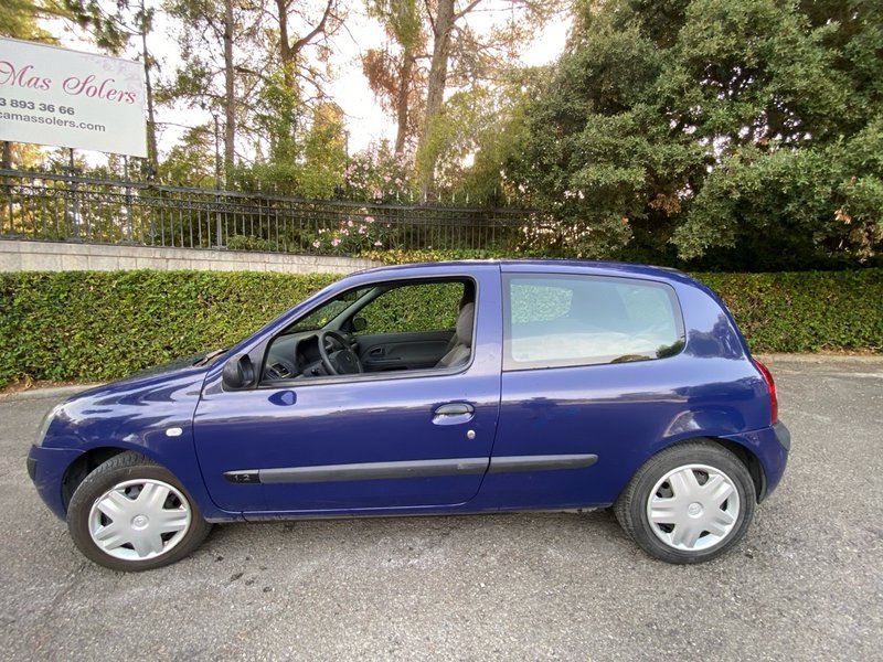 Renault Clio 2004 - foto 1