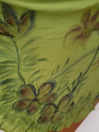 Vestido de verano verde con flores