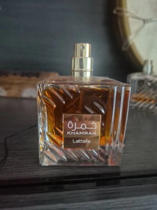 Perfume Khamrah Lattafa Árabe Dorado