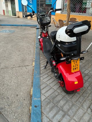 Moto Eléctrica Scooter Roja