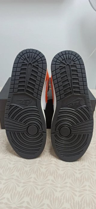 Nike Air Jordan 1 Mid Negro Naranja T. 42.5