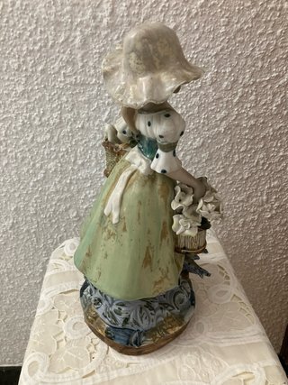 Grande figura in porcellana di Ramon Inglés, bambina con cesti