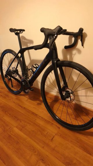 TREK DOMANE SL6 Carretera y Gravel