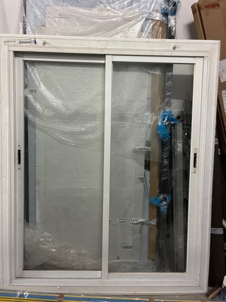 Ventana corredera aluminio blanco