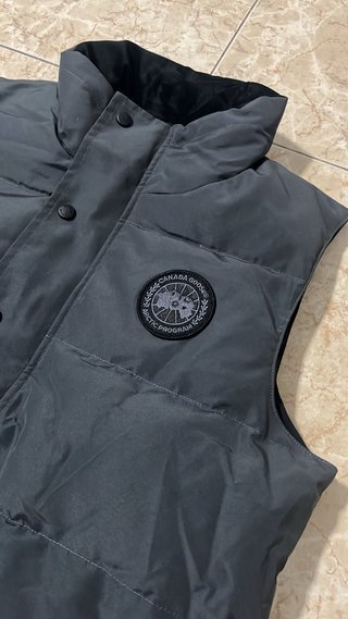 Chaleco Canada Goose Gris Oscuro
