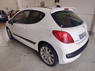 Peugeot 207 2006