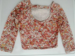 Camiseta floral manga larga