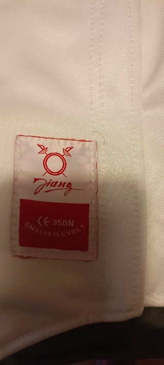 Chaqueta Esgrima y Guante Diestro Blanco