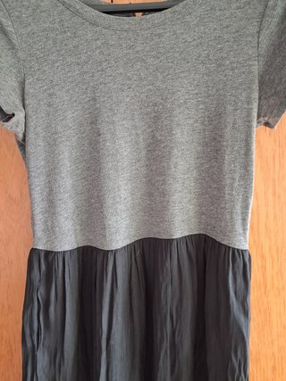 Vestido de manga corta Mango gris y negro