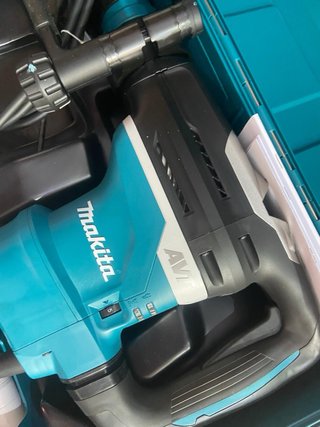 Taladro Makita HR4013C 40mm AVT