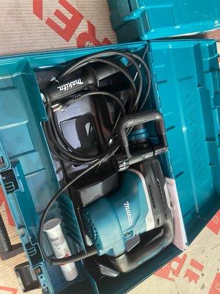 Taladro Makita HR4013C 40mm AVT