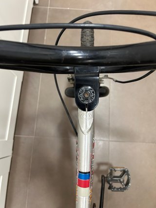 Bicicleta BMX Monty Plata