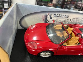 Hot Wheels Ferrari 360 Spider Vermelho