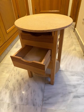 Mesita auxiliar 3 cajones madera