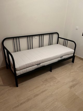 Diván Fyresdal Ikea + 2 colchones