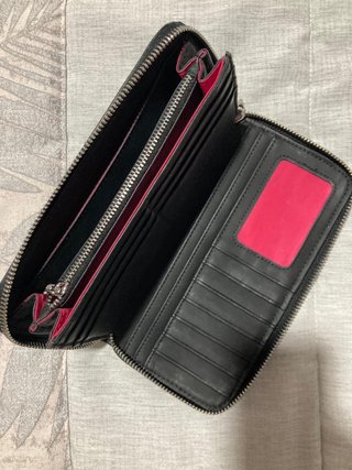 Monedero Desigual Negro con Bordado Multicolor