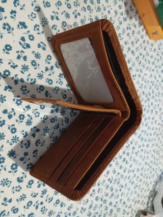 Billetera de piel Gucci grabada