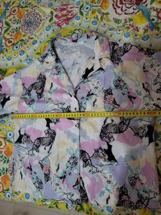 Camisa corta estampada tigres pastel