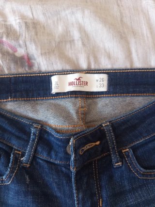 Pantalones vaqueros Hollister rotos talla 3 L