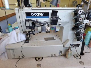 Máquina de coser Brother FD4-B472