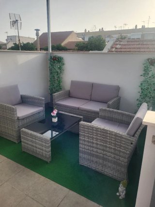 Mobiliario de jardín casi nuevo