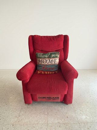 Sillón reclinable MOTORIZADO de pana rojo