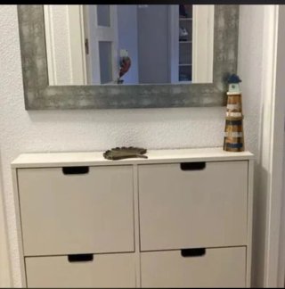 Zapatero Ikea Blanco y Espejo Plateado