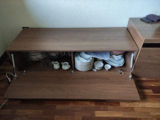 Muebles de salón madera oscura