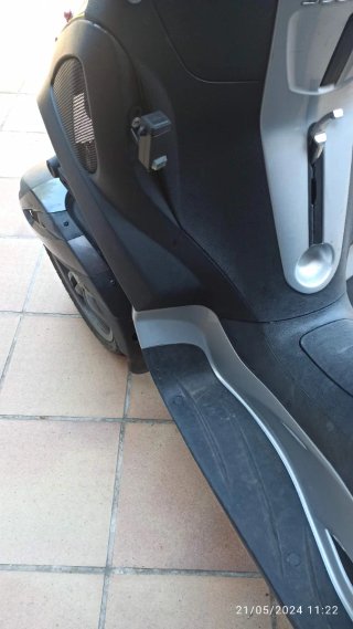 Piaggio MP3 Yourban 300cc Lt