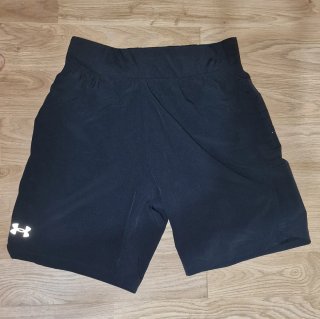 Bermudas Under Armour (4 en total)