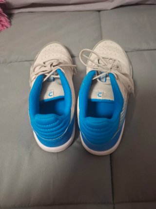 Zapatillas deportivas blancas y azules T37