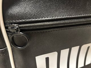 Bolsa de deporte Puma negra (NUEVA)