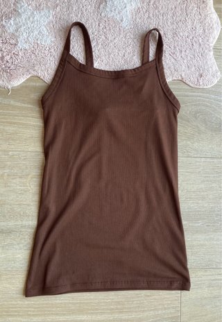 Camiseta sin mangas marrón No Boundaries