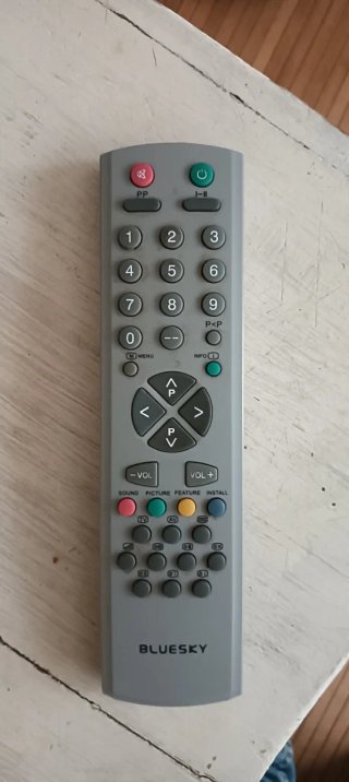 TV Bluesky Gris - Funciona